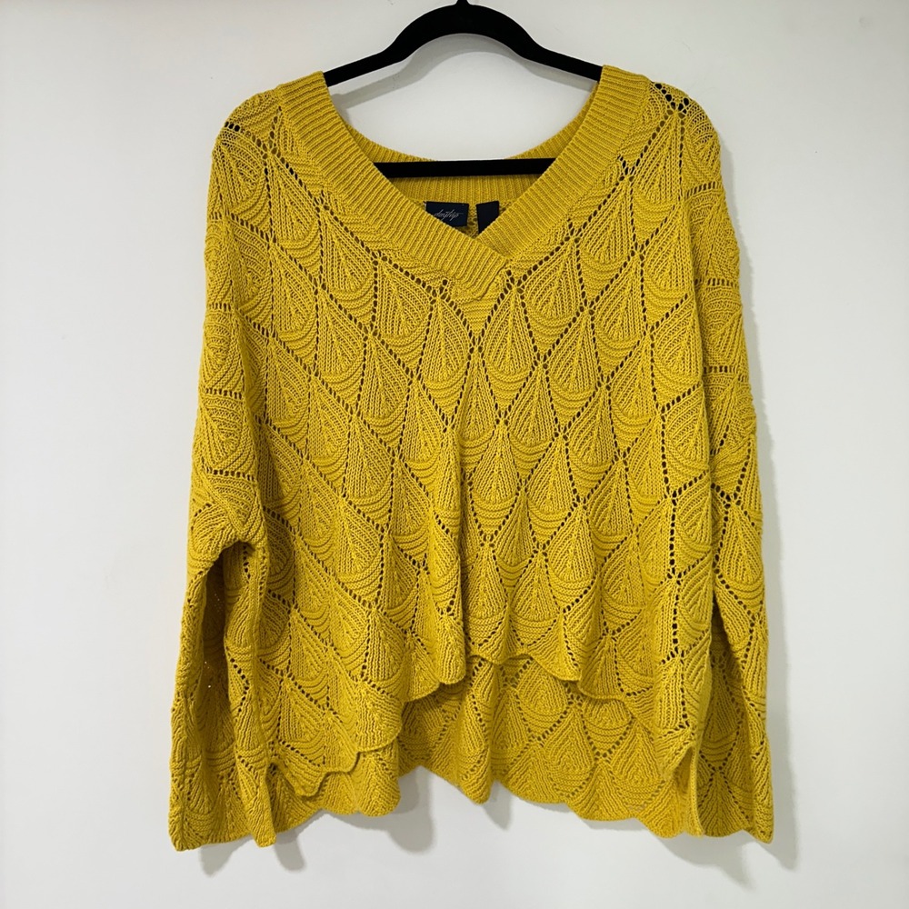 Daytrip Pointelle Open Knit Sweater Womens Small‎ Yellow Scalloped Hem | Boho